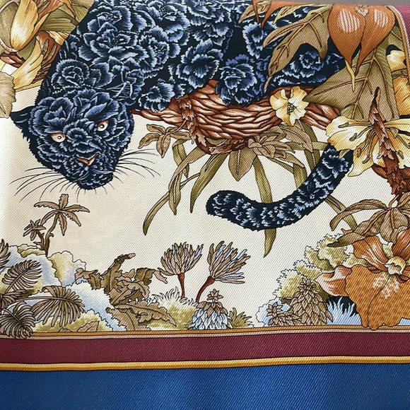 ✨✨ Salvatore Ferragamo Silk Scarf Pink Grey Gold Blue Multicolor Wrap Scarf✨✨ - Picture 3 of 17